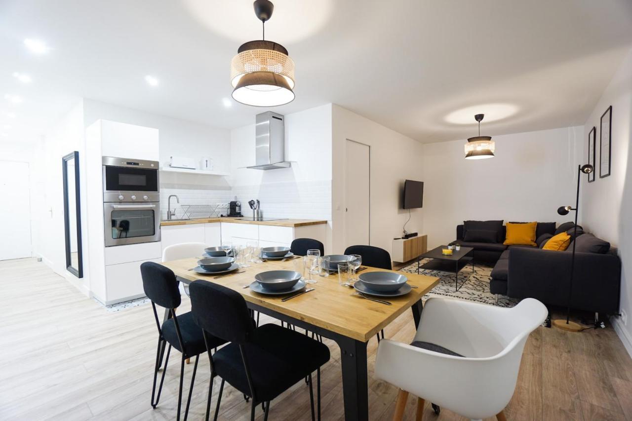 Spacious Apartment Near The Champs De Mars パリ エクステリア 写真