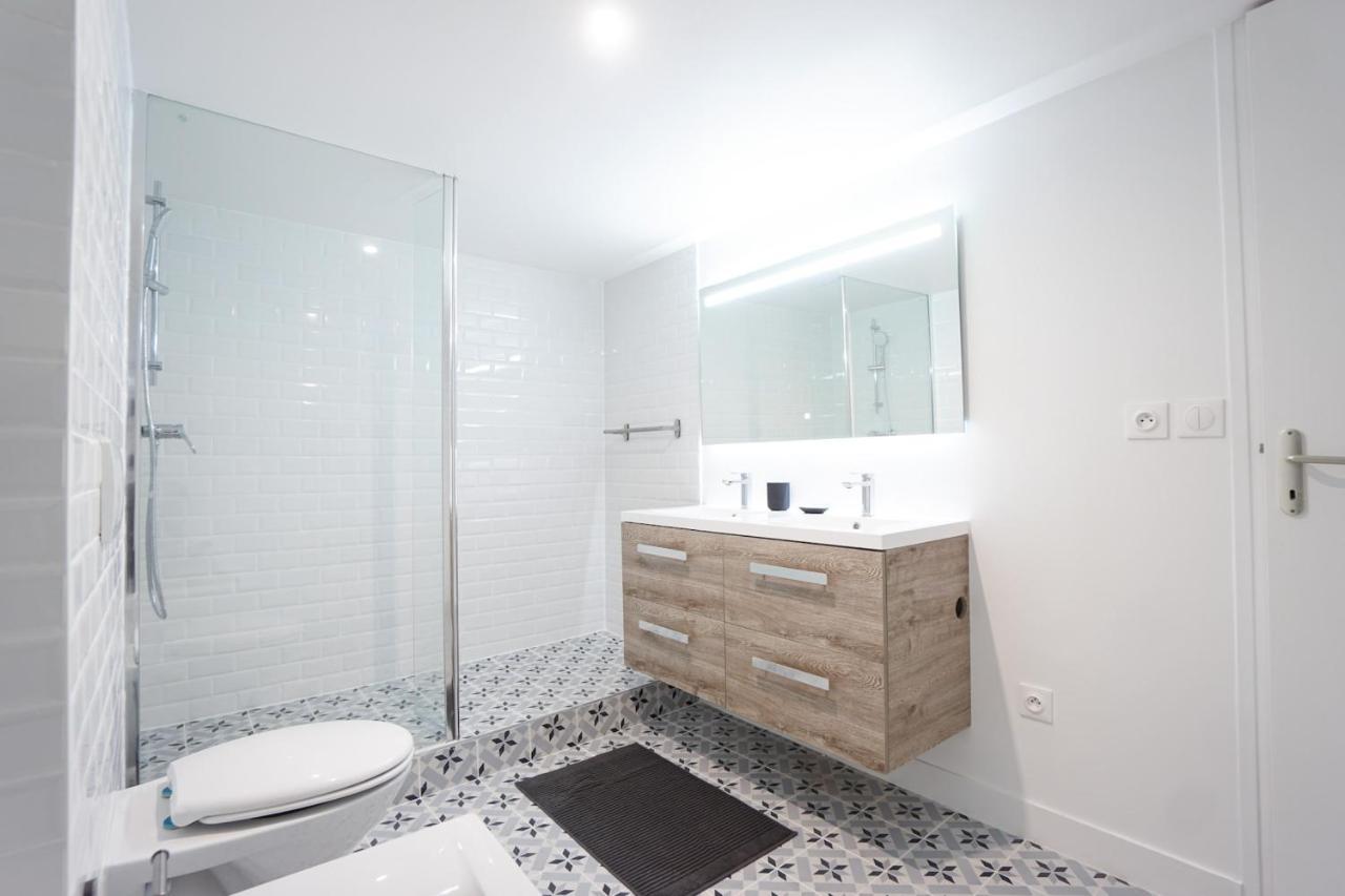 Spacious Apartment Near The Champs De Mars パリ エクステリア 写真